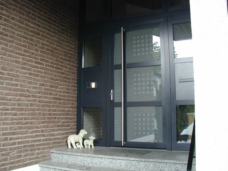 Weitere Biffar Aluminium-Haustüren - Biffarstudio Friedberg ... Haustüren mit seitenteil und briefkasten
Haustüren mit seitenteil und briefkasten
Weitere Biffar Aluminium-Haustüren - Biffarstudio Friedberg ...